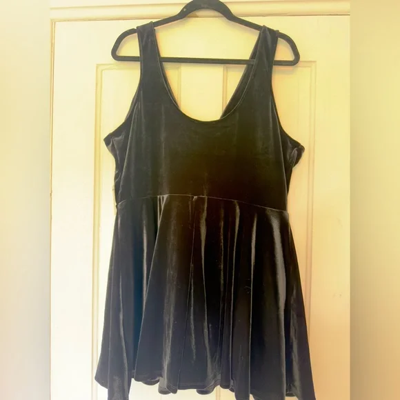 Express Black Velvet Deep V Wire Mini Skort Size XL Dress - Picture 3 of 6